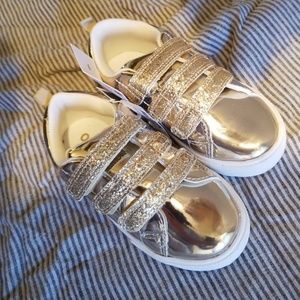 NWT oshkosh shoes with box